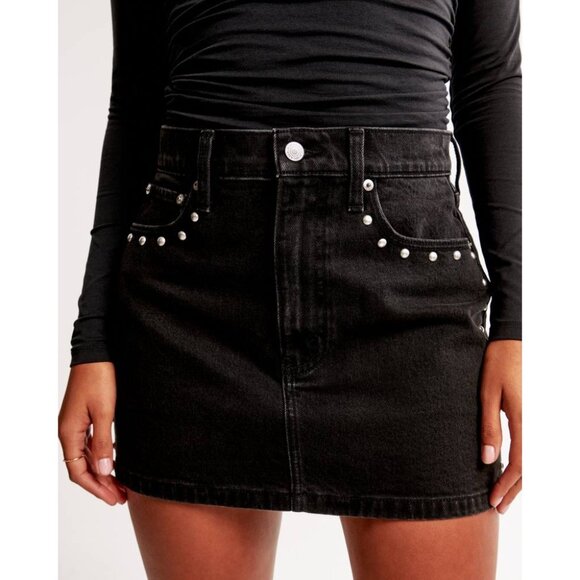 NWT Abercrombie and Fitch Women’s Black Denim Studded Mini Skirt Size 29 - Picture 1 of 10
